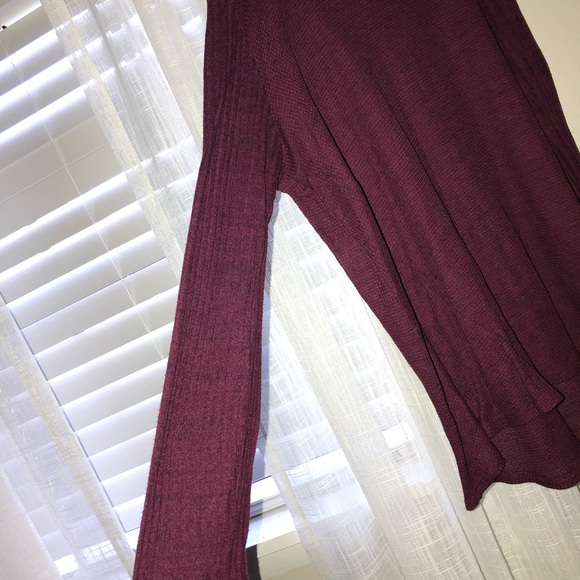 Red Top - Picture 2 of 3